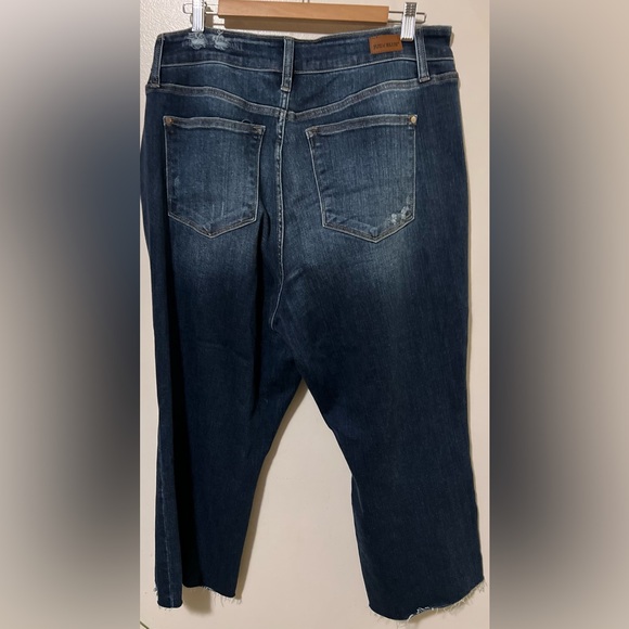 JUDY BLUE ALBANY HIGH RISE DISTRESSED CROPPED WIDE LEG NWOT - Picture 7 of 9
